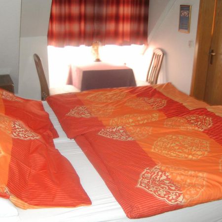 Monteurhotel Garni Alter Olper Hof 린들라 외부 사진