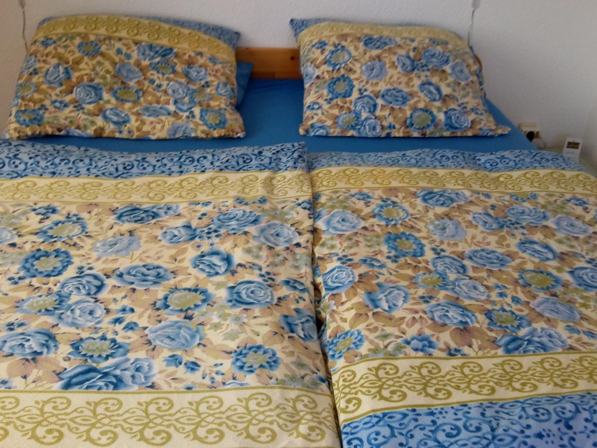 Monteurhotel Garni Alter Olper Hof 린들라 외부 사진