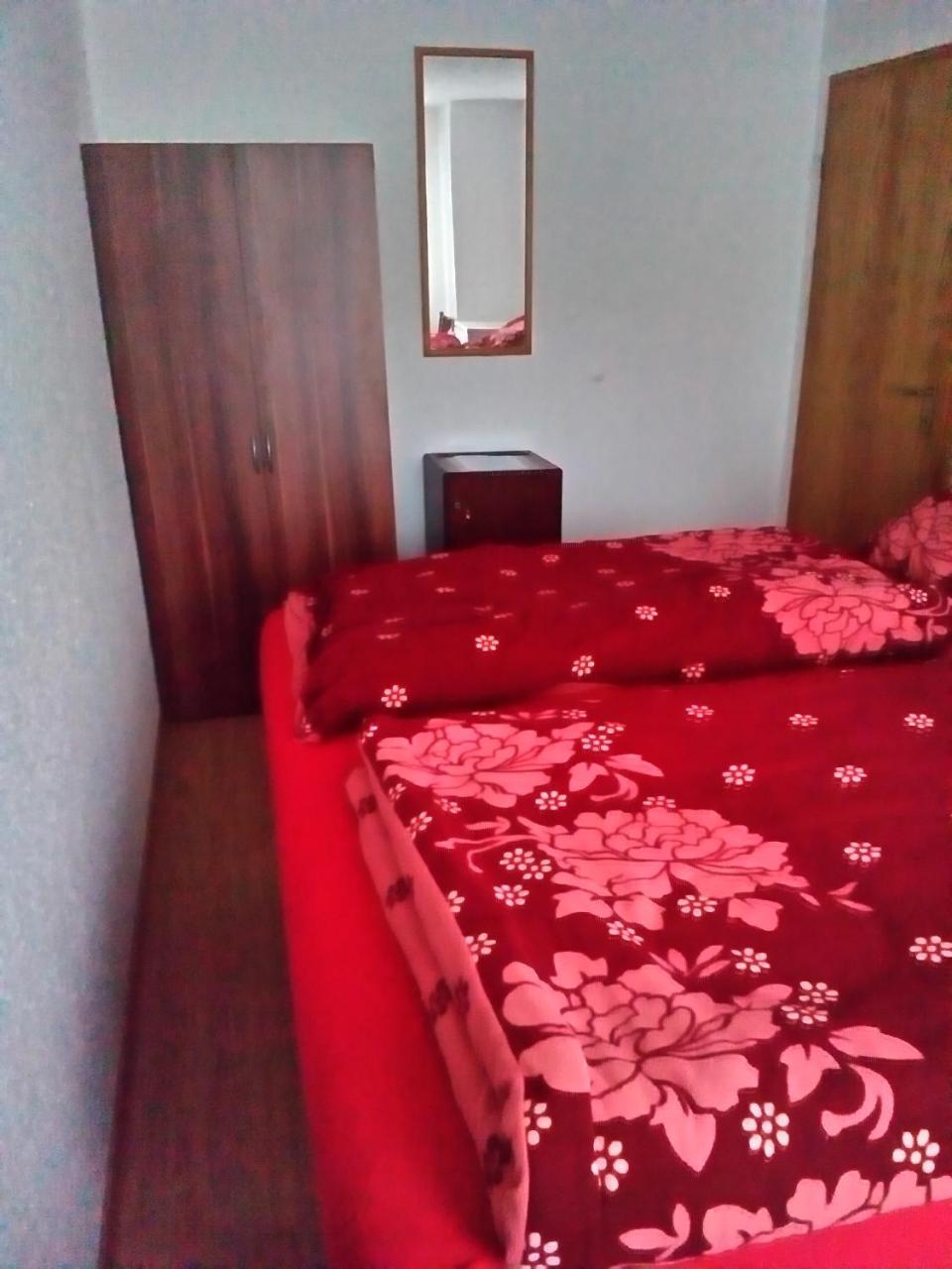 Monteurhotel Garni Alter Olper Hof 린들라 외부 사진